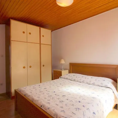 Ferienwohnung Franjo In Altstadnaehe, Parkplatz Privat, Klimatisiert, Ruhige Lage