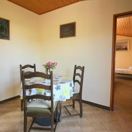 Apartment Ferienwohnung Franjo In Altstadnaehe, Parkplatz Privat, Klimatisiert, Ruhige Lage Porec
